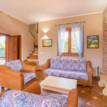 3 Bedroom Stunning In Torre Colonna-sperone Σπίτι διακοπών