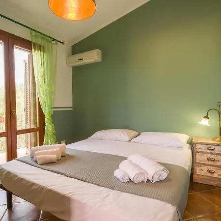 3 Bedroom Stunning In Torre Colonna-sperone Feriehus