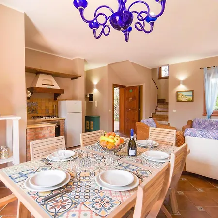 Σπίτι διακοπών 3 Bedroom Stunning In Torre Colonna-sperone