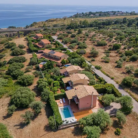 3 Bedroom Stunning In Torre Colonna-sperone Feriehus